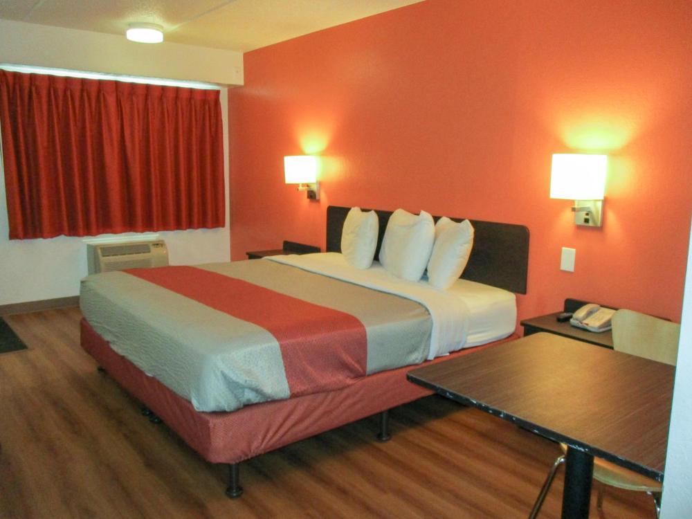 King Room interior